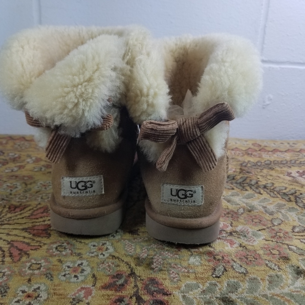 Ugg Bailey Bow mini chestnut short boots - Picture 10 of 10